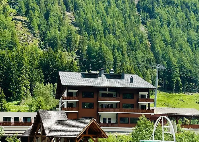 Charming Chamonix Valley - In Out - Валлорсин